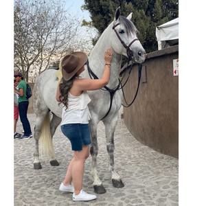 Meet your Posher, Patricia